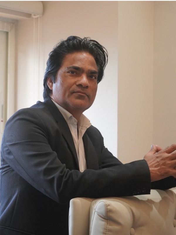STAR SAGAR GOHHAR, Founder and CEO of PROFLOKS.COM